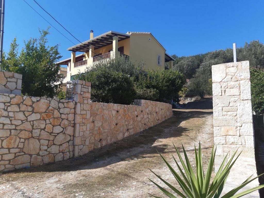 Εξωτερικός χώρος του Andri House